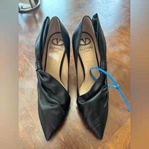 Valentino Garavani Black Bow Embellished Heel